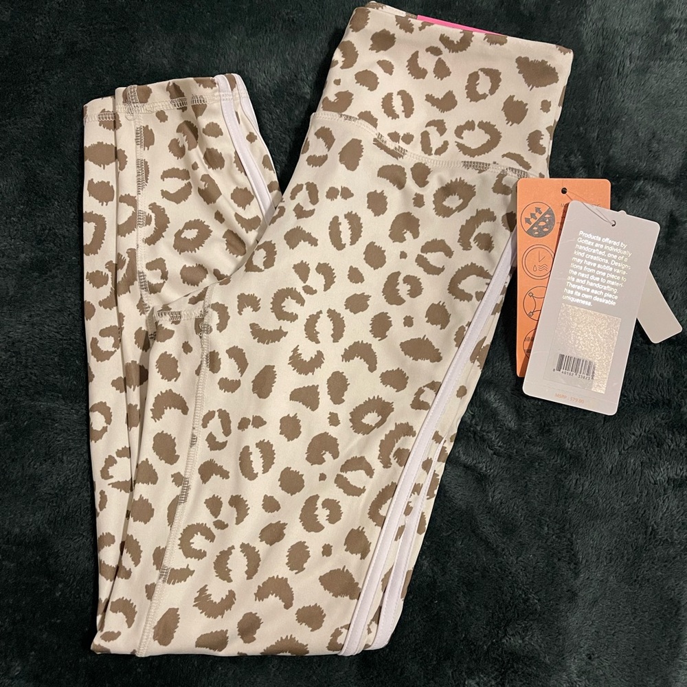Leopard print leggings